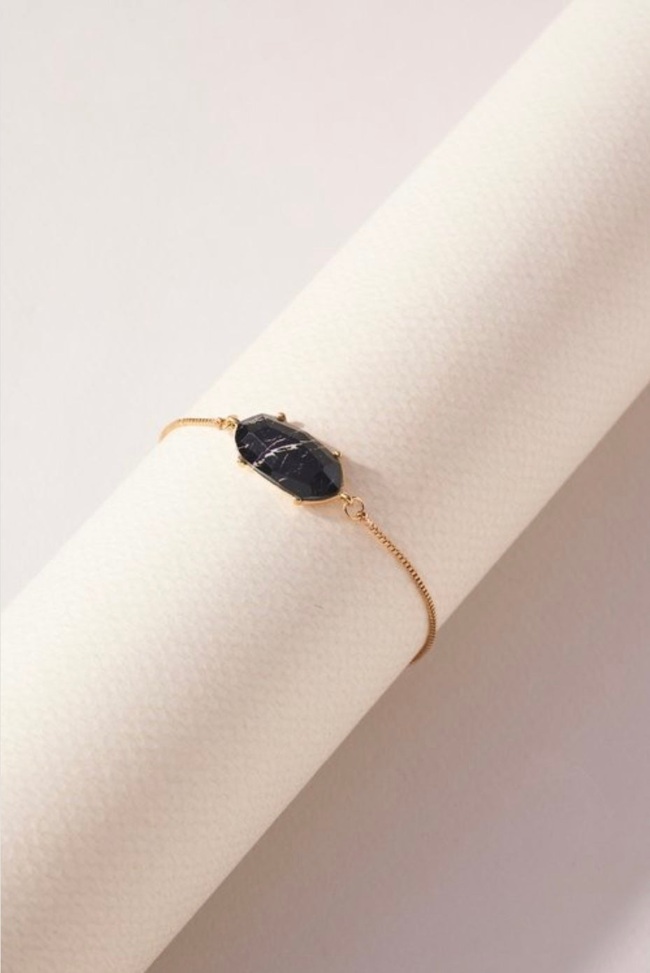 Simplicity Stone Bracelet